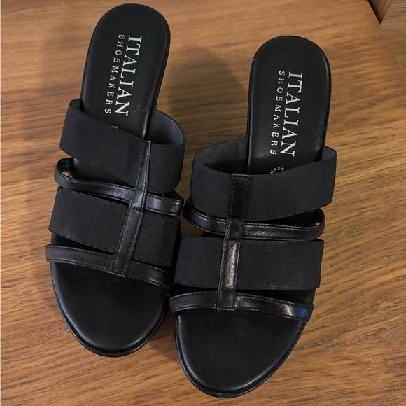 Italian Shoemakers Black strappy wedge slip on sandals size 7 NWOT - Picture 10 of 10